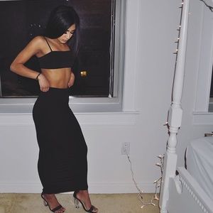 Black bralette crop top